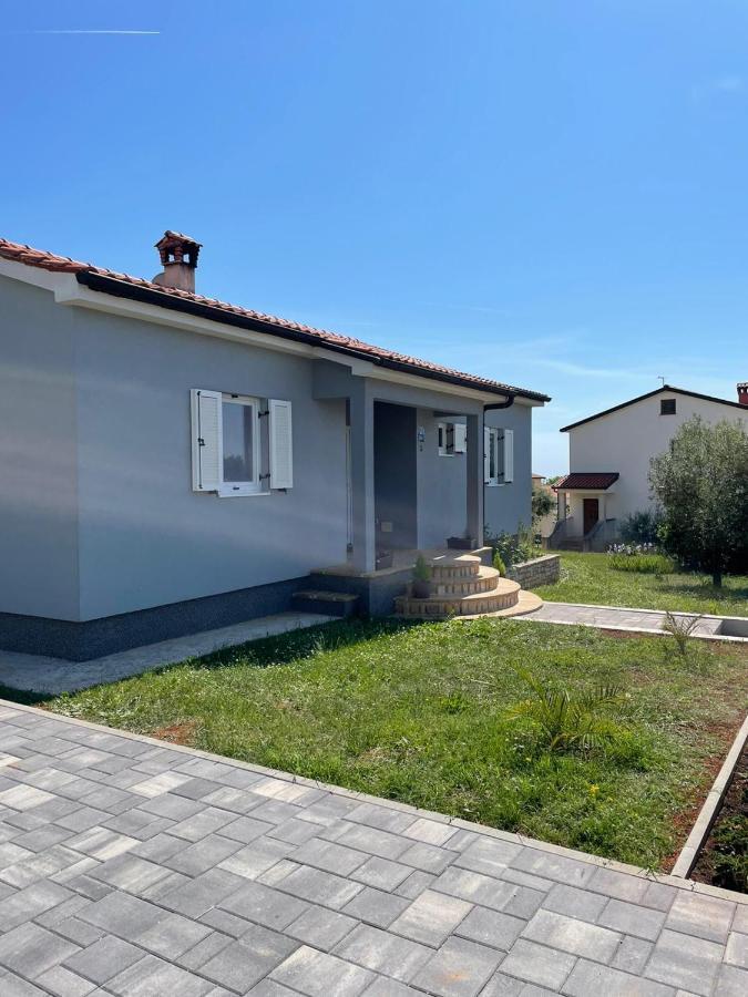 Holiday Home Mihaela วิชยาน ภายนอก รูปภาพ